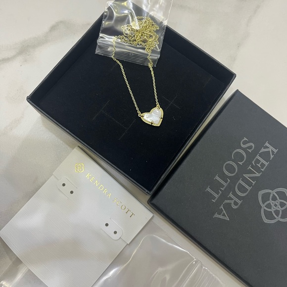 Kendra Scott Gold Heart Necklace